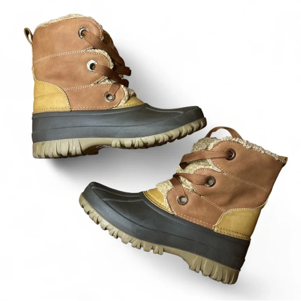 Cream Winter Boots - Picture 2 of 5